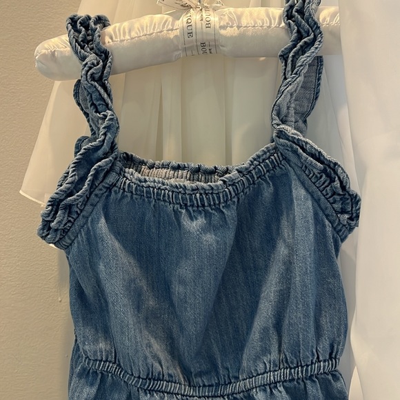 Girl’s Old Navy overalls w/ ruffled shoulder straps size S 6-7 - Picture 3 of 6